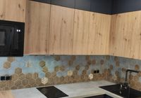 Укладка Керамогранита на кухонный фартук на Комендантском пр. 1